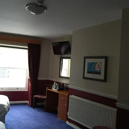Hotel The Queen's Wetherspoon 3*