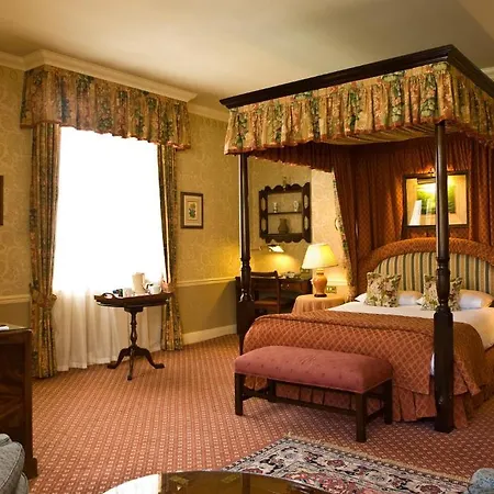 The Manor House At Celtic Manor 4*