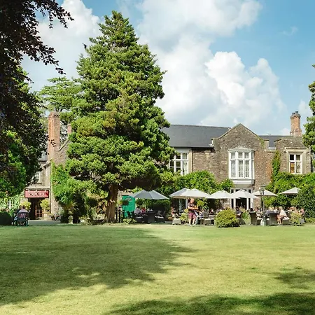 Hotel The Priory