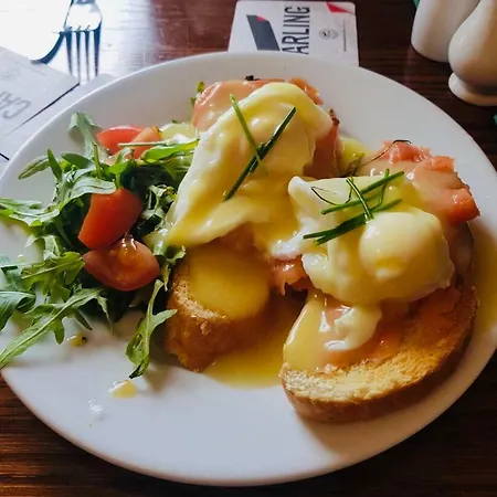 Milton Hotel Llanwern Village Guest house