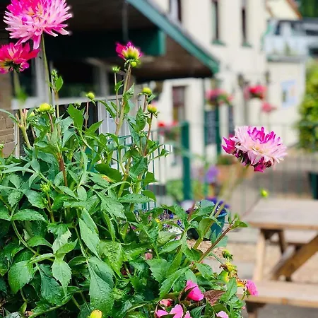 Milton Hotel Llanwern Village Guest house