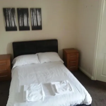 Victoria 4*