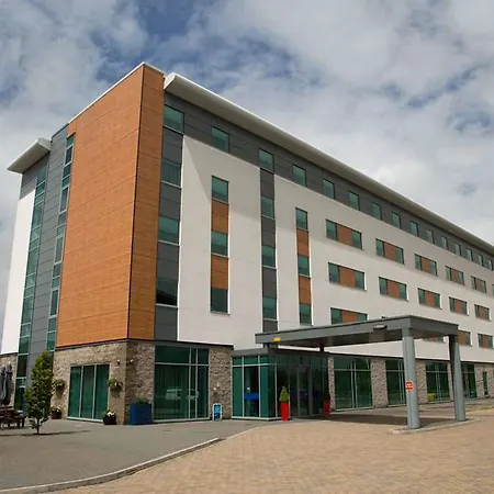Ty - Was Hilton Newport East Magor