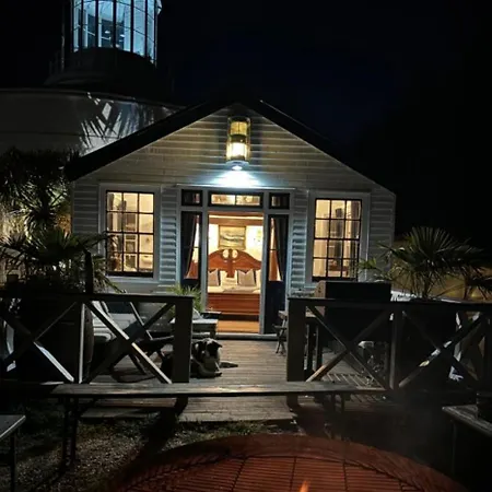 The West Usk Lighthouse Lightkeepers Bed & Breakfast *