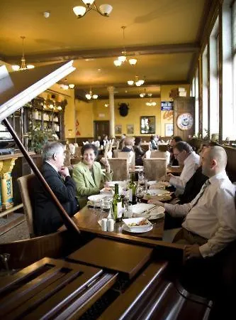 Hotel The Waterloo & Bistro
